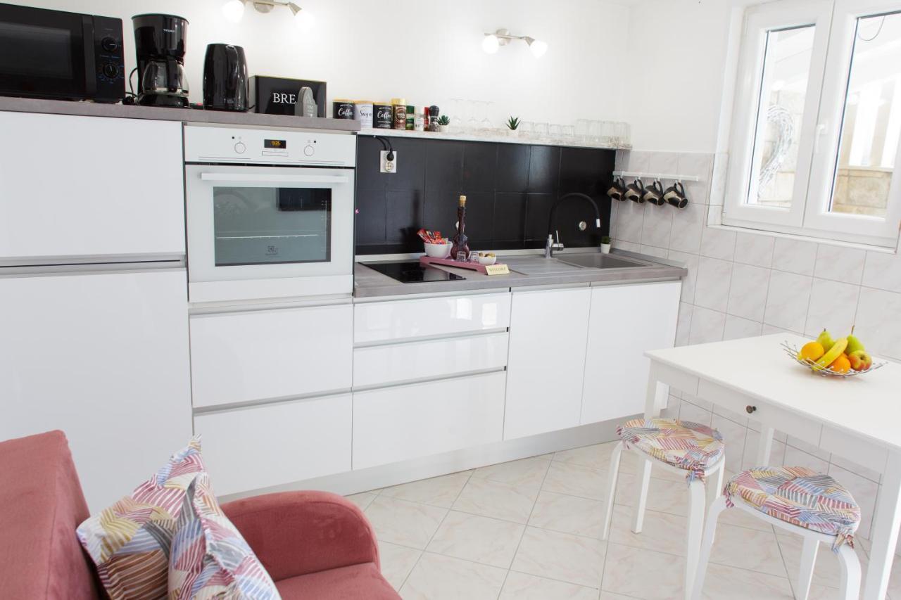 Mali Raj Gasthuis 3*